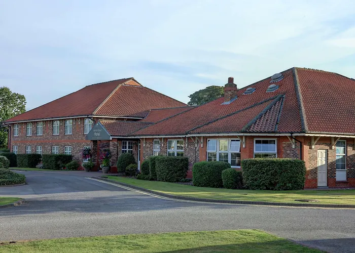 Golf hotels Allerton Court